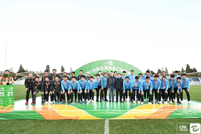 塔图姆25+10+9霍福德22+15 绿军4-1淘汰骑士