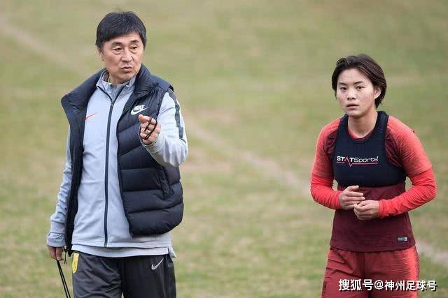欧冠-舒波-莫廷连续6场进球 拜仁2-0国米获全胜